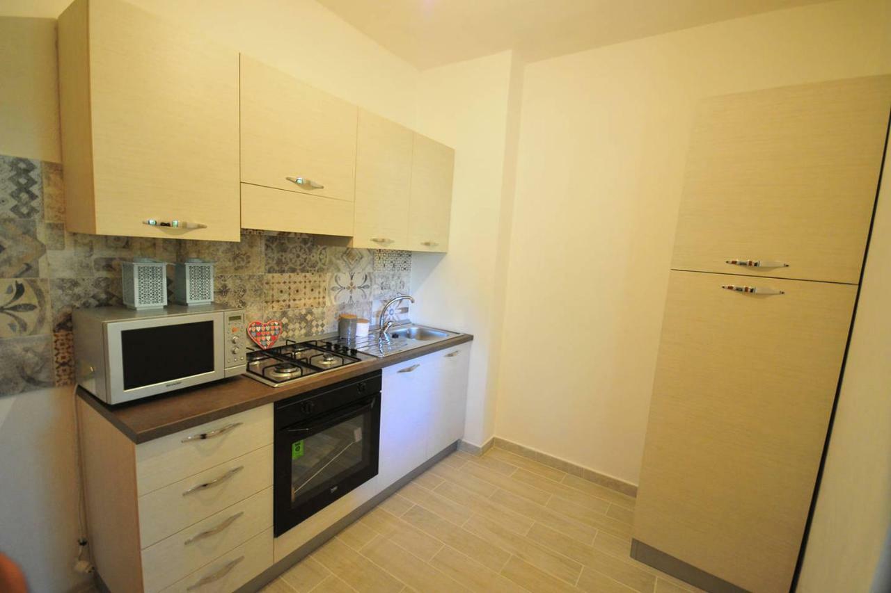 Residenza I Melograni Vila Porto Ottiolu Exterior foto