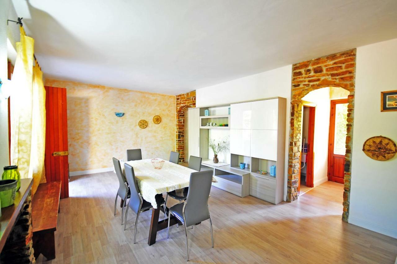 Residenza I Melograni Vila Porto Ottiolu Exterior foto