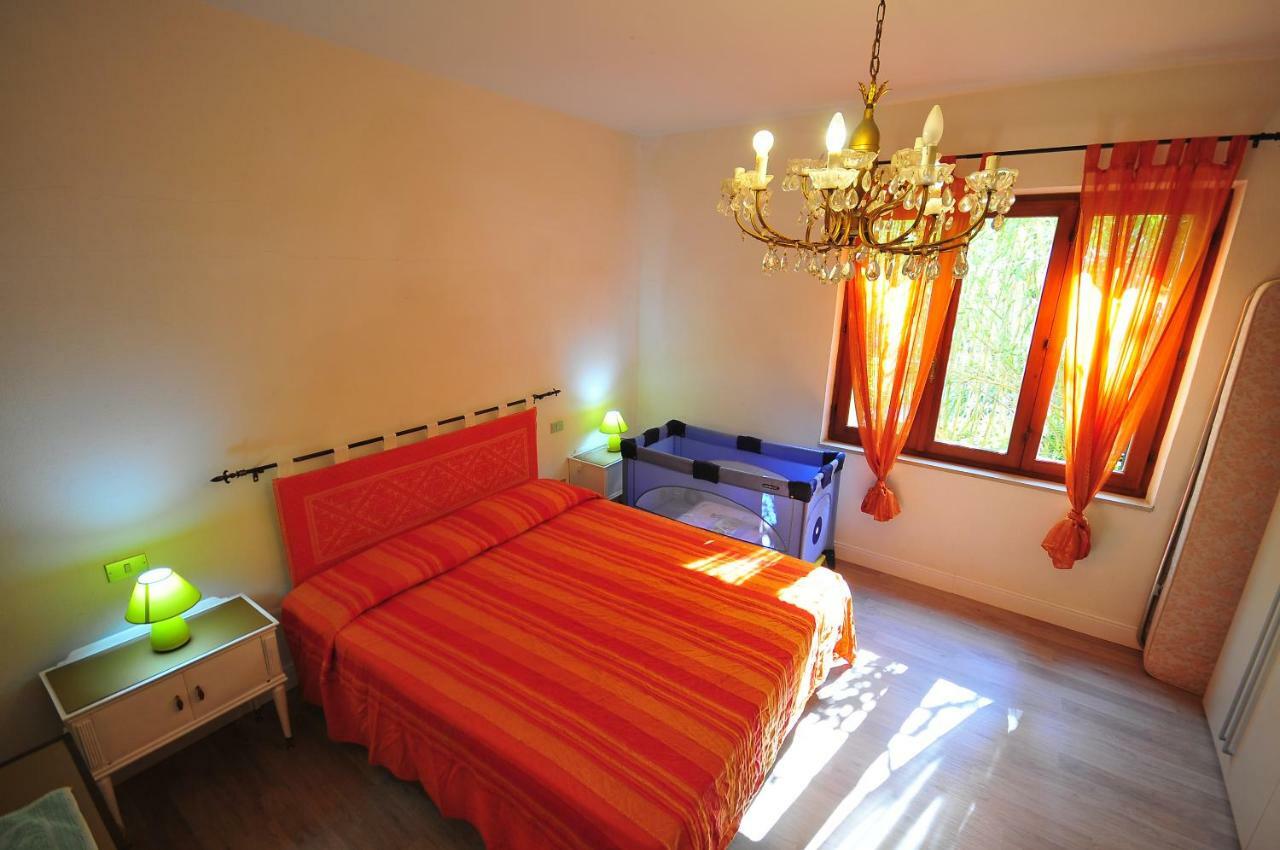 Residenza I Melograni Vila Porto Ottiolu Exterior foto